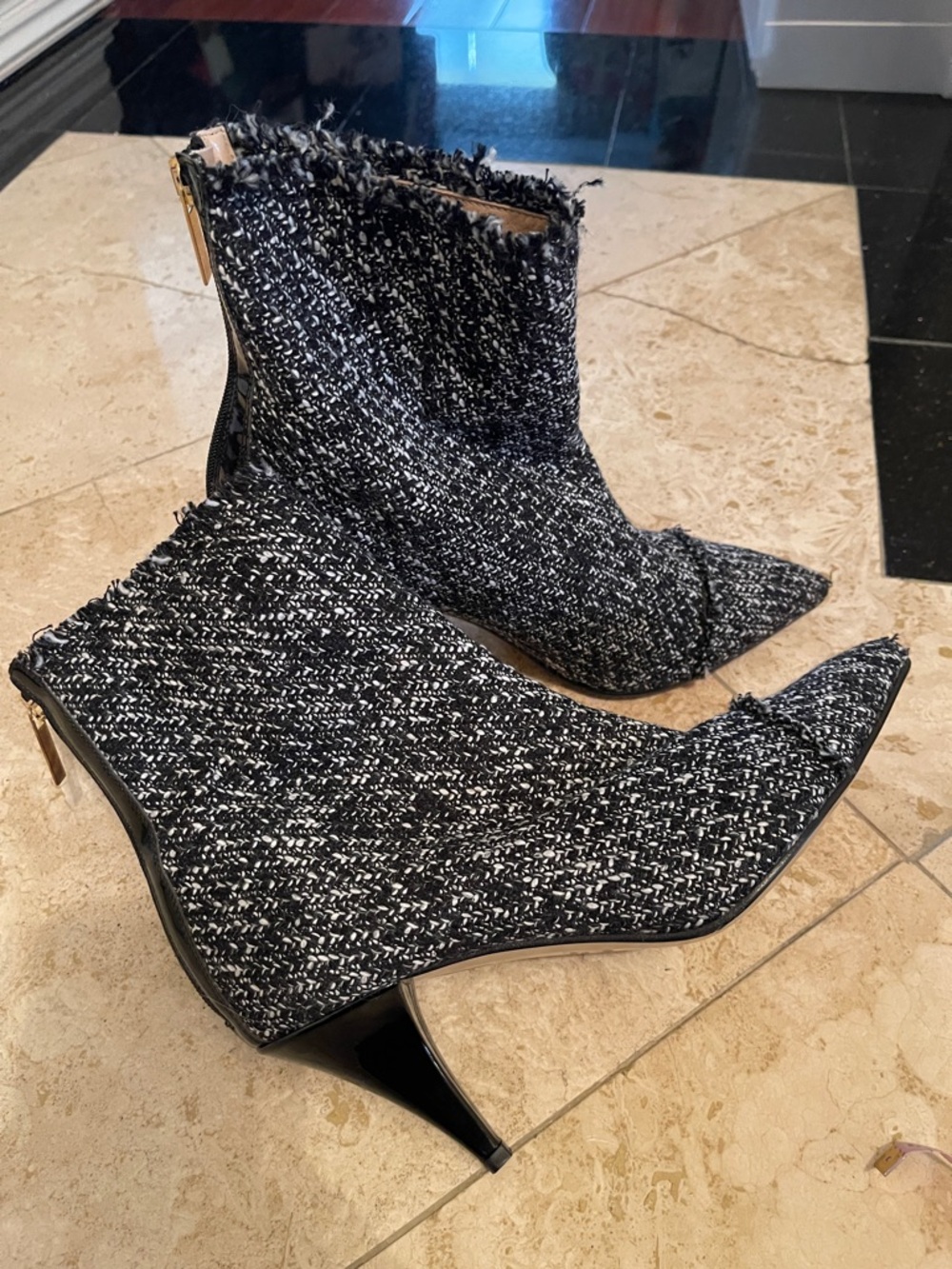 NWOT Lindsay tweed boots from Marina Rinaldi!